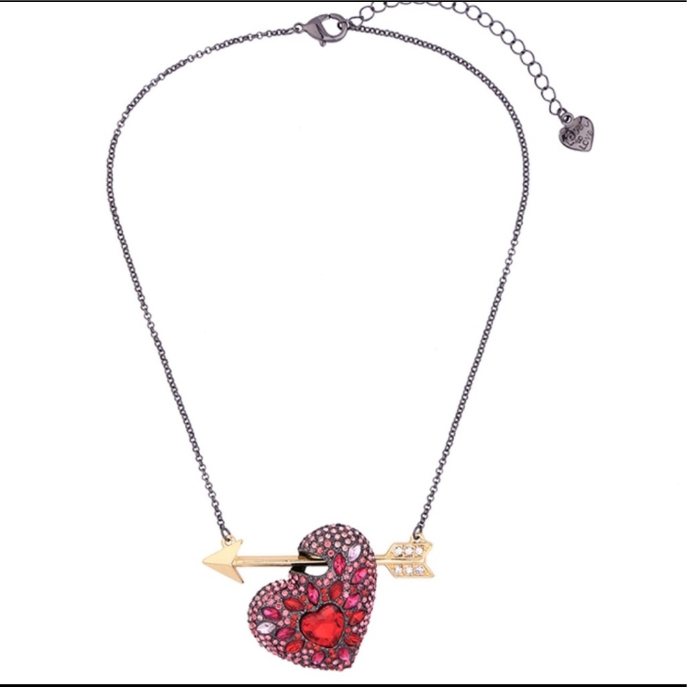 Heart and narrow necklace